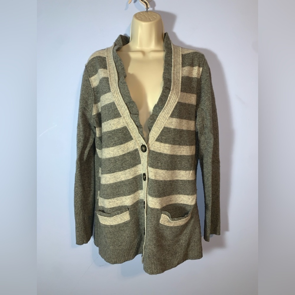 Banana republic Striped Gray Cream ruffle cardigan extra fine Marino wool XL